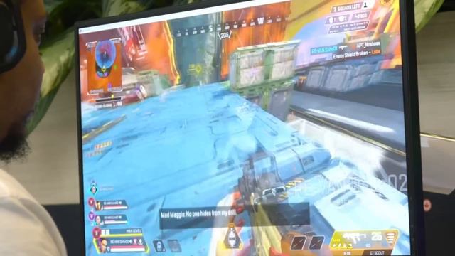 New Legend Gameplay In Apex! смотреть онлайн