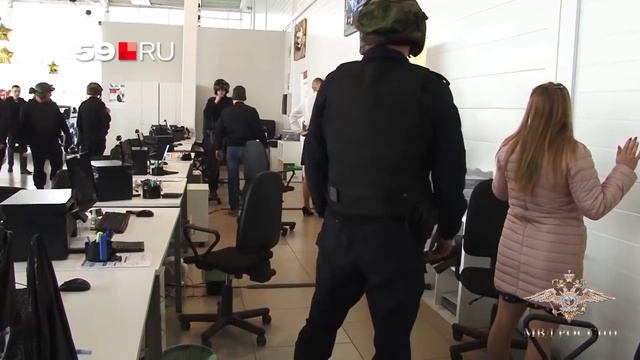 В Перми задержали сотрудников автосалона смотреть онлайн