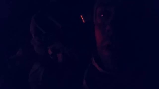 Таежный костер часть 2 и ночевка в лесу без палатки и спальника смотреть онлайн