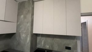 Размещение розеток на фартуке. Освещение рабочей зоны кухни. Ошибки при монтаже мебели.