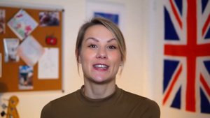 20 британских сериалов, которые прокачают ваш английский (по уровням)