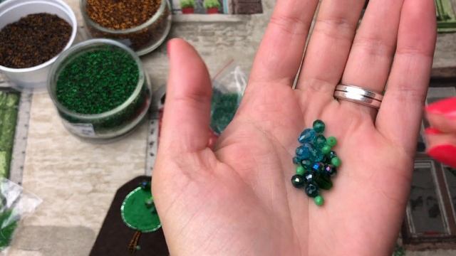 ? ДЕРЕВО. Самая легкая брошь из бисера. БРОШИ РУЧНОЙ РАБОТЫ