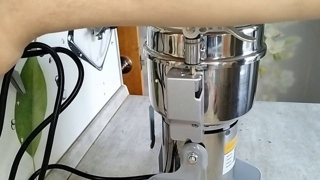 Большая мельница для специй BioloMix 700G/800G