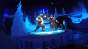 В гостях у Маши и Медведя в сказочной деревне - Masha and the Bear