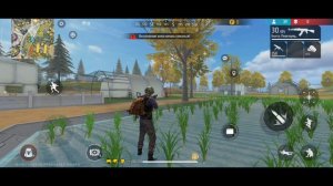 играю фо фри фаер (самая тупая смерть!!!)