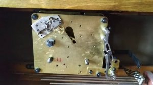 Часы механические "Весна" с боем