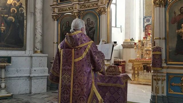 Богослужение в кафедральном соборе минска