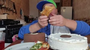 МУКБАНГ Фаст-фуд и Торты ОБЖОР