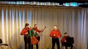 Ансамбль А.Заволокина "Вечёрка" - Я - деревня, я - село (в ДК Краснообска)