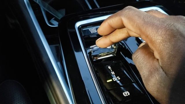 2023 BMW 760i Powermeter and Tachometer