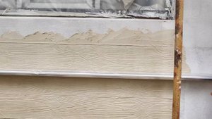 Закончили утепление и отделку фасадов трёх домов пенопластом, закончили обучение рабочих заказчика