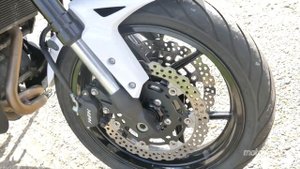 DUEL | KAWASAKI VERSYS 650 vs SUZUKI V-STROM 650 XT