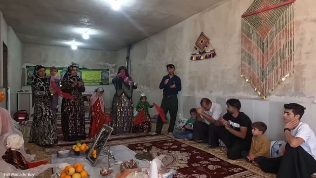 A Nomadic Family's Hidden Wedding Invitation: A Tale of Unexpected Turns and Lingering Melancholy смотреть онлайн