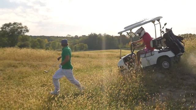 Jumping Golf Carts at the Golf Course (Kicked Out) смотреть онлайн