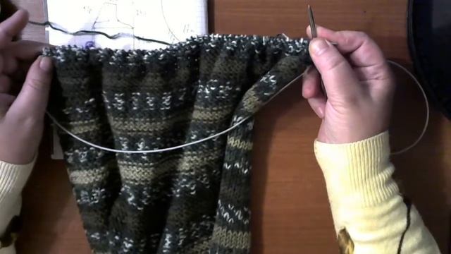 Женский жилет.спицами.МК. Часть 2 видео. Как вязать проймы рукавов смотреть онлайн