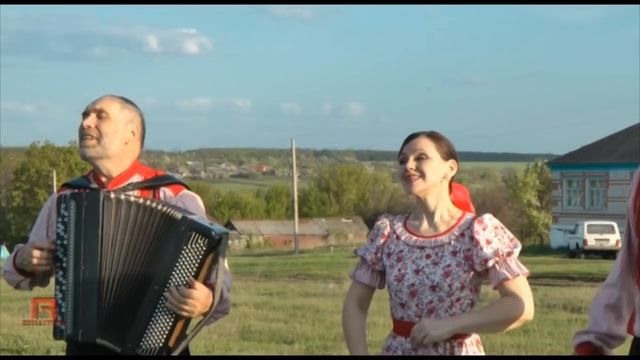 Минус песни живет село родное. Живёт село родное сельские зори. Сельские зори ансамбль Воронежская область. Сельские зори Долгоруково. Ансамбль сельские зори фото.