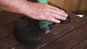 Обзор аккумуляторного триммера Bosch UniversalGrassCut 18-260