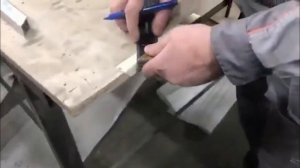 Монтаж латунного профиля  способы стыковки, монтажа  Как правильно обрезать лату