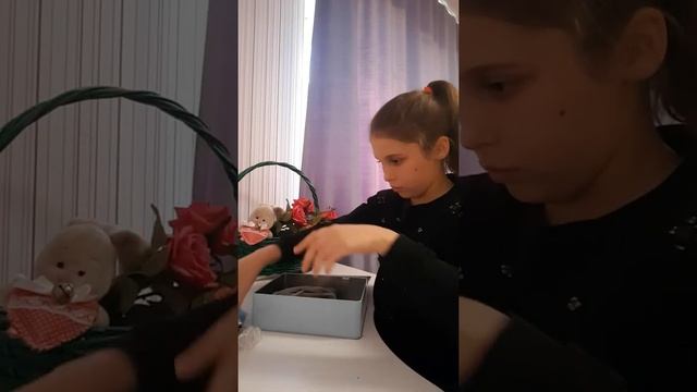 Обзор на мой большой Аделькин Бокс! смотреть онлайн