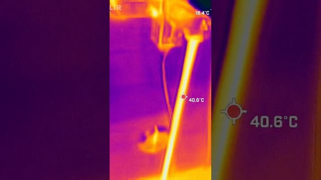 Bath water under thermal camera - Flir One