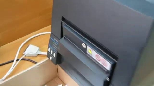 Принтер этикеток с резаком