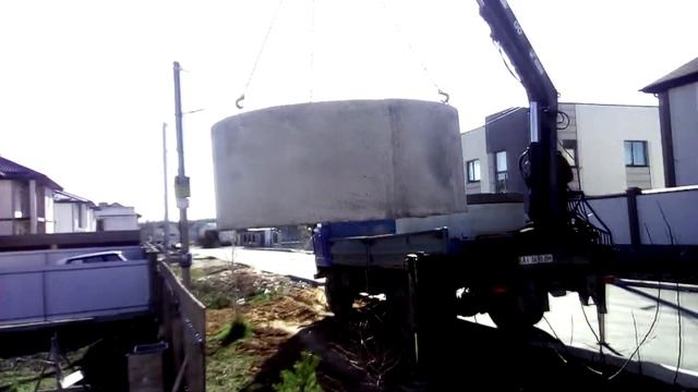 Как делать септик своими руками!?! /  Монтируем кольца!!! часть 2 смотреть онлайн