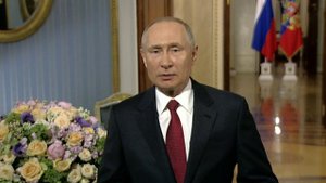 Президент поздравил российских женщин с 8 Марта