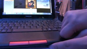 Toshiba NB510 Cedar Trail Netbook Hands-On