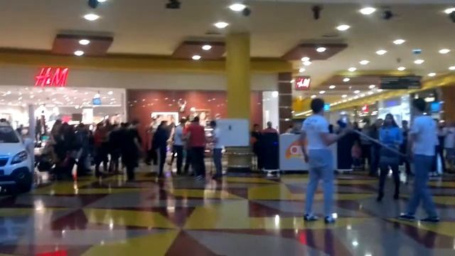 г. Суругу ТРЦ "Аура" выступление Street Workout Surgut смотреть онлайн