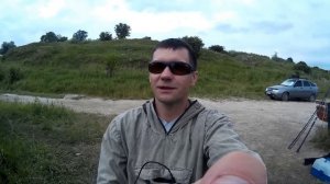 Ловля карася на фидер в пригороде. Сладкая кукуруза и горох.