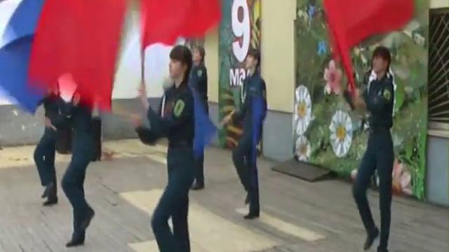 Танец с флагами "Назло ветрам" смотреть онлайн