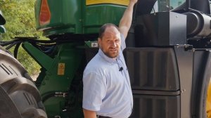 Кому повезет? Трактор John Deere 9330