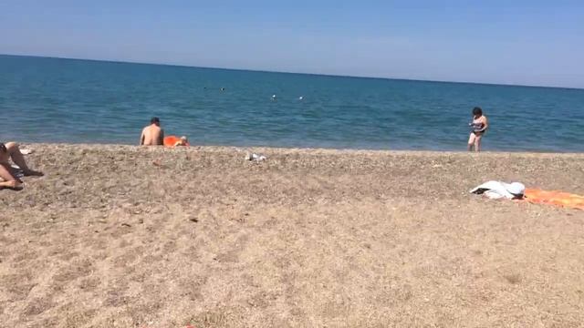 Пляж пос.Прибрежное , Саки ,Крым.База отдыха «Родная гавань»