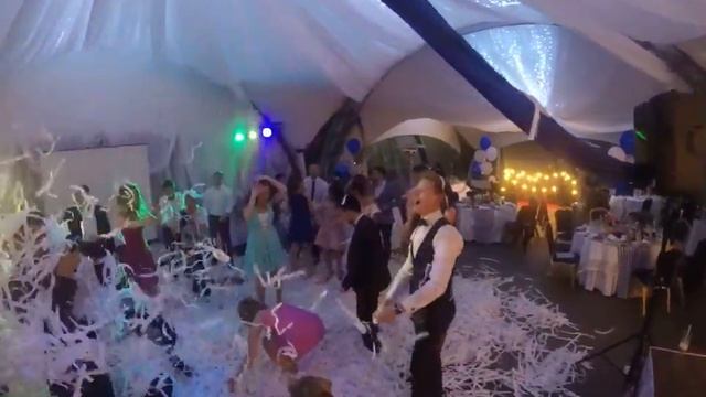 Бумажное шоу на свадьбе! / Paper show at the wedding!