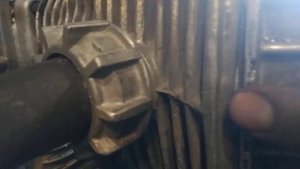 Подтекание из под клапанных крышек Урал/Днепр. Один из вариантов течи + решение проблемы