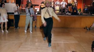 Зажигательный танец -Чарльстон