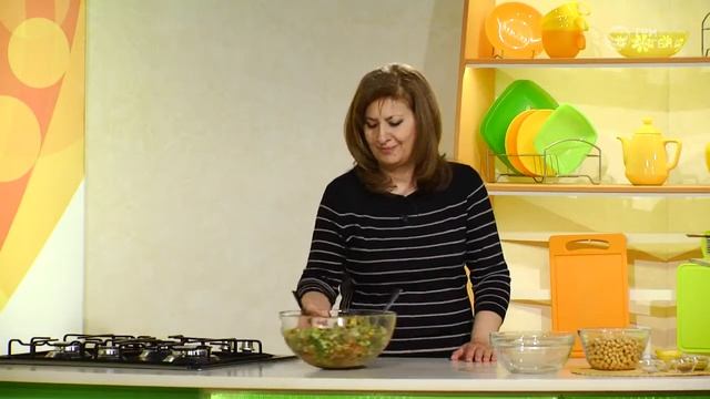 Салат «Табуле» и хумус смотреть онлайн