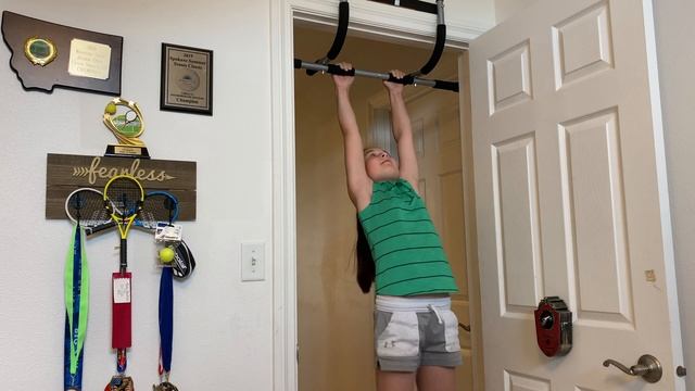 Alisa подтягивания / pull-ups challenge смотреть онлайн