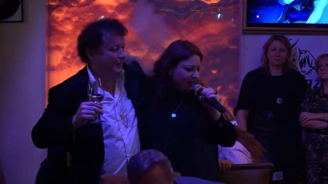 Сусанна ГОРДЕЕВА - "Я МИЛОГО УЗНАЮ ПО ПОХОДКЕ"