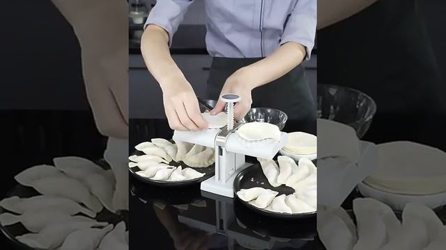 Машинка механическая для лепки пельменей
