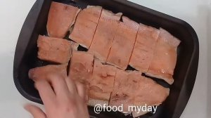 Горбуша, запеченная с луком и морковью: рецепт от Foodman.club