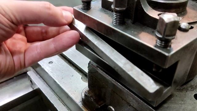 Заточка инструмента для зачистки центровых отверстий после калки
