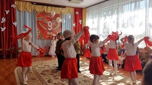 танец "Встанем"