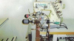 Швейный  автомат для  подгибки низа VG 2700