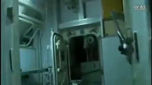 This Chinese Submarine Sneaked Up on a US Carrier Undetected - Type 039 Song Class смотреть онлайн