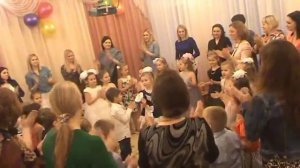 Мы танцуем буги-вуги каждый день