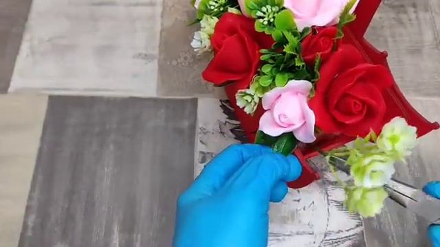 Розы в кашпо "Зонтик" смотреть онлайн