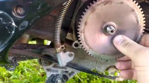 Замена вариатора на мопеде 50 кубов Racer Sagita. Замена ремня вариатора. Разборка вариатора.
