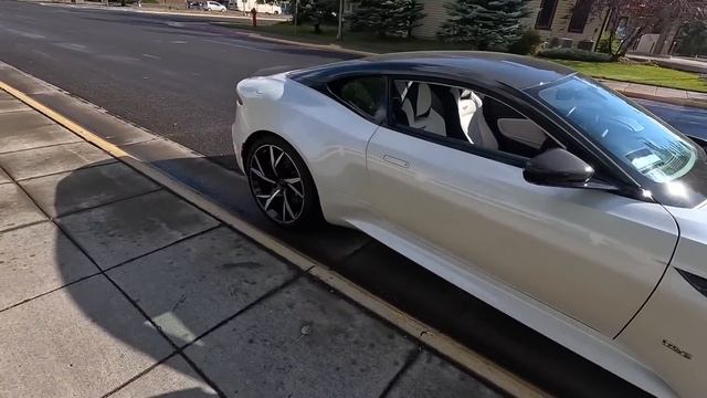 Aston Martin DBS Superleggera unboxing and test drive смотреть онлайн