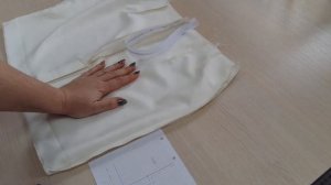 Шлица на юбке без подклада.